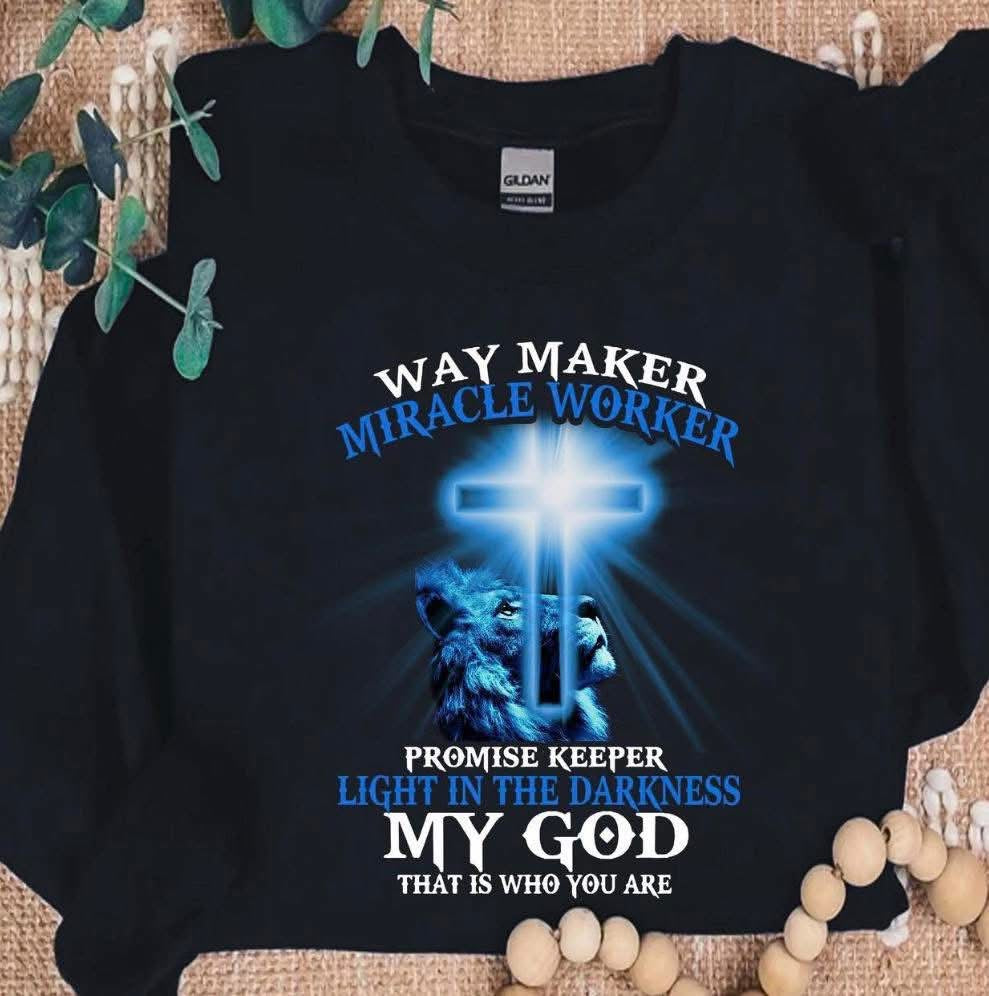 Way Maker Miracle Worker Christian T-Shirt | Lion Cross Faith Shirt | Promise Keeper Light In The Darkness | Christian Worship Shirt